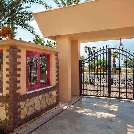 Otel Saritas Only Famıly Concept 4*